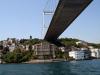 2 Br&uuml;cken &uuml;berspannen den Bosporus 